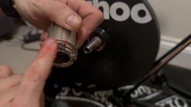 Turbo trainer maintenance // #indoortraining #zwift #bikemaintenance смотреть онлайн