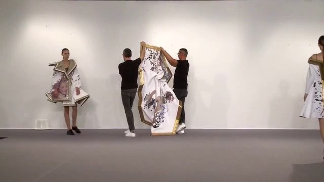 Viktor & Rolf Haute Couture Fall Winter 2015 2016 Full Show Exclusive смотреть онлайн