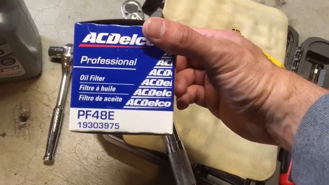 2016 Chevrolet Colorado 2.5L oil change смотреть онлайн