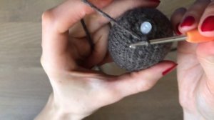 Крепление головы вязаной игрушки на пластиковый сустав