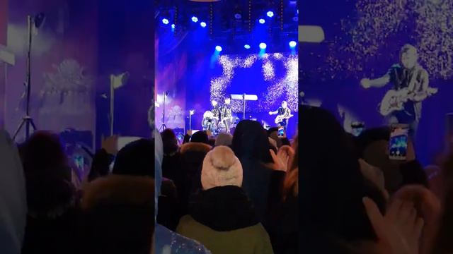 Юлиана Караулова на празднике в г.Московский 😉👍 смотреть онлайн