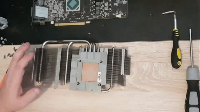 Flüssigmetall Vs. Wärmeleitpaste GPU RX590 Nitro+ смотреть онлайн