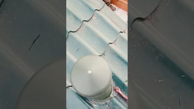 монтаж вент выхода. Реконструкция кровли. Работаем Московская область. 89969738836 смотреть онлайн