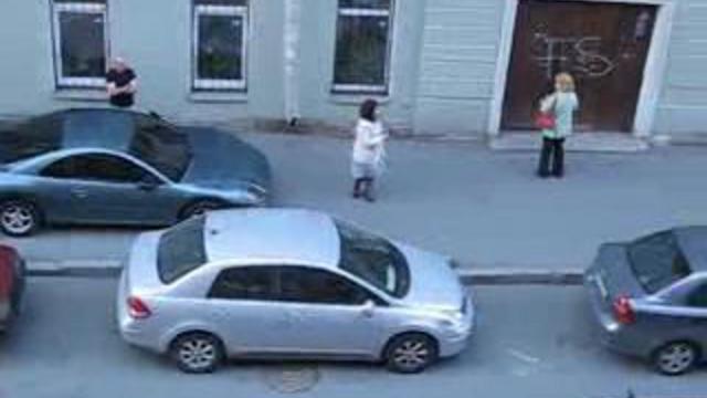 Езда по тротуару. смотреть онлайн