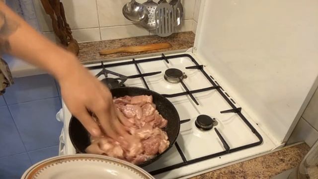 ШАВЕРМА ИЛИ ШАУРМА || ПИЩА БОГОВ смотреть онлайн