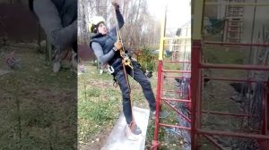 Как подняться по веревке на Прусике