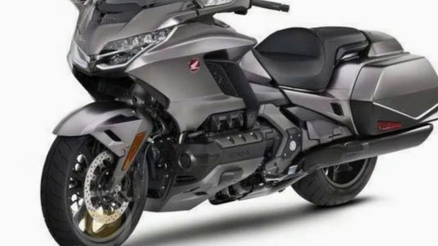 Leaked 2018 Honda Gold Wing shows off new suspension, hints at DCT смотреть онлайн