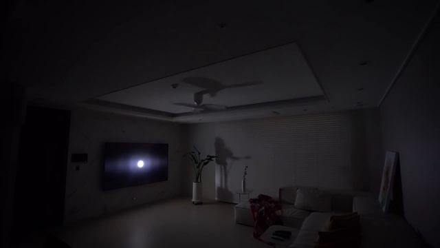 Living-Room Light Show with Philips Hue : Dolby Atmos Demo Video смотреть онлайн