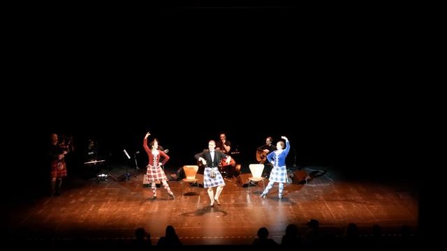 A Dance Tribute to Flora and Charlie: Highlands, Islands and Lowlands смотреть онлайн