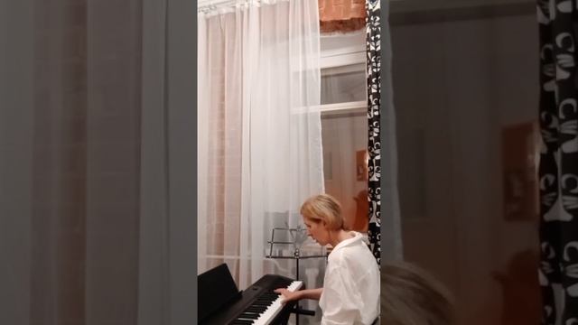 Воробьева Екатерина. Онлайн-курс по фортепиано школы Guitardo "Свободно и на слух навсегда". смотреть онлайн
