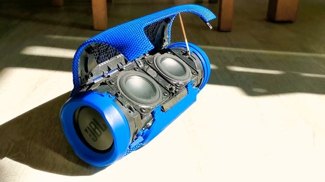 Jbl charge 3 cool bass test 80% volume смотреть онлайн