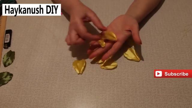 HOW TO MAKE RIBBON ROSES смотреть онлайн