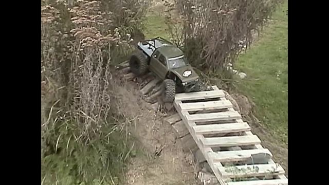 Axial SCX10 Honcho Trail Ride 2013-10-05 смотреть онлайн