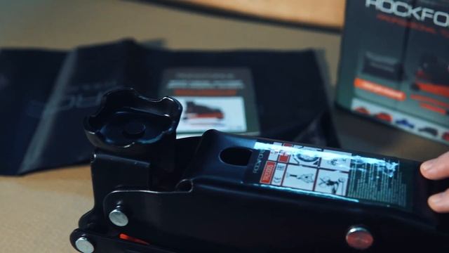 Домкрат Rockforce подкатной гидравлический на 2.5 тонны смотреть онлайн