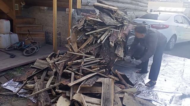 Выгрузка дров