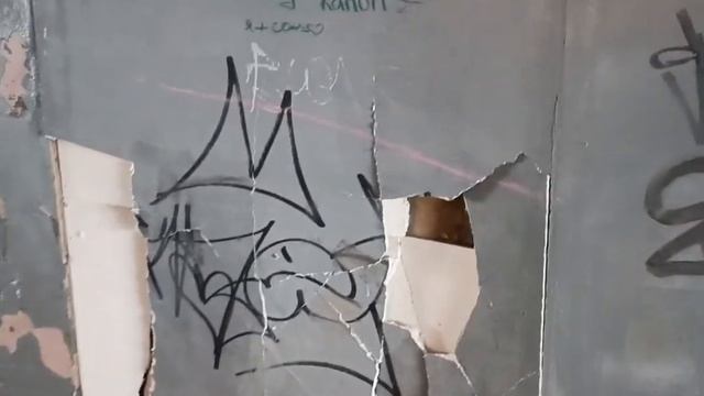 Единственный подземный переход в Саранске превратился в ср...ч! смотреть онлайн