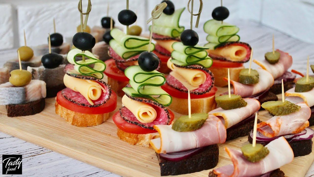 ТРИ Шикарных и Простых ВАРИАНТА КАНАПЕ на Праздничный Стол! смотреть онлайн