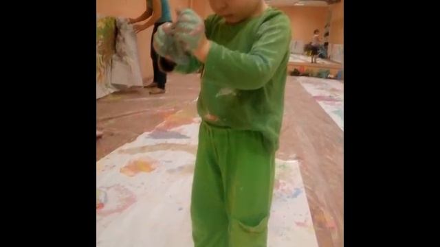 Детки рисуют))) смотреть онлайн