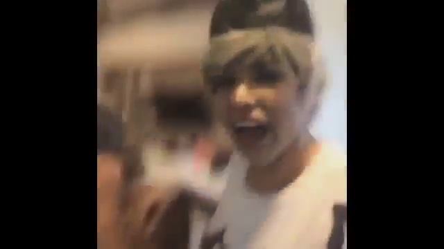 Современный араб из Аравийского полуострова смотреть онлайн