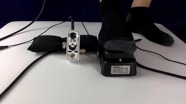 The Face: Testing a New Handmade Pedal Part III. Fuzz + Fender Stratocaster + Cry Baby Wah 80s +JF1 смотреть онлайн