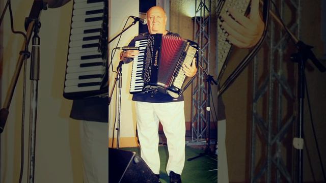 БЛАГОЙ МАНЧЕВ - ЗАГРАДИЛ Е ДЮЛГЕР ДОБРИ BLAGOI MANCHEV - ZAGRADIL E DYULGER DOBRI смотреть онлайн