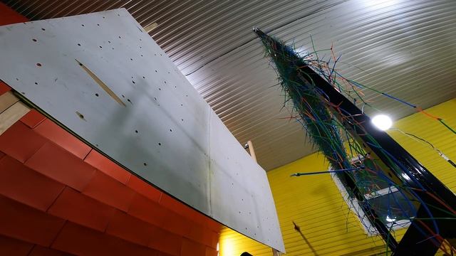 НЕПРОБИВАЕМАЯ СТЕНА ИЗ 10.000 СТЯЖЕК! смотреть онлайн