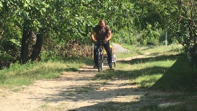 Крутой велоприцеп своими руками.Cool bike trailer homemade. смотреть онлайн
