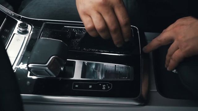 Оклейка салонных элементов Audi Q7 смотреть онлайн