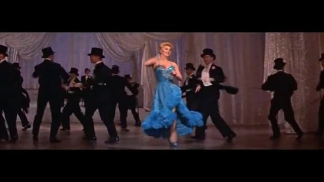 Shaking the Blues Away смотреть онлайн
