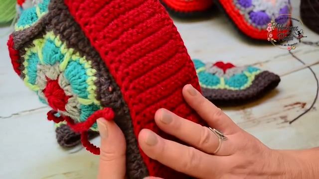 (Pantuflas con Flor Africana) Paso a paso en crochet. смотреть онлайн