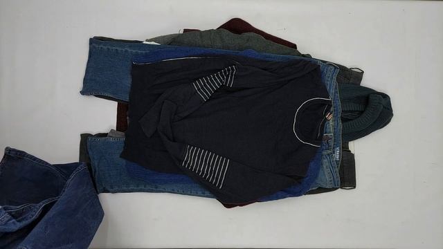 24029 Микс мужской осень-зима MEN / W (extra/1 кат) 4 пак 10кг. по 6.75€/кг. 23шт. смотреть онлайн