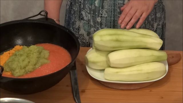 РЕЦЕПТ ВКУСНОЙ КАБАЧКОВОЙ ИКРЫ НА ЗИМУ \ RECIPE delicious squash caviar WINTER смотреть онлайн