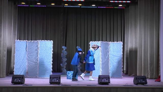 Театральная студия "Маленькая страна" Районного Дома культуры "Кузнец и роза" режиссер Назарова И.В смотреть онлайн