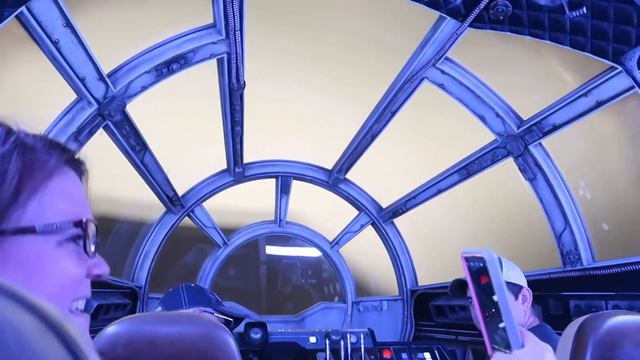 STUCK ON MILLENNIUM FALCON: SMUGGLERS RUN! Disneyland Ride Breakdown & Evacuation! Disneyland Vlog смотреть онлайн