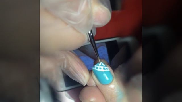 Воплощение идеи клиентки о рисунке маникюра смотреть онлайн