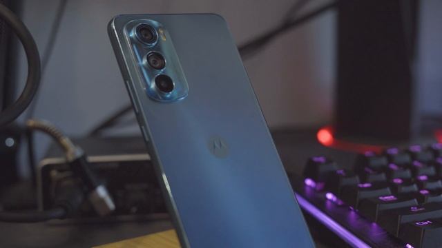 Za co kocham i hejtuję smartfony Motoroli? смотреть онлайн
