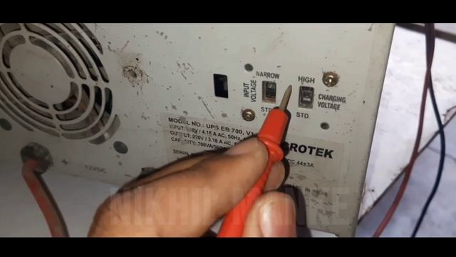 Inverter Input And Charging Voltage Switch Setting, Voltage Selection Switch STD, High, Narrow