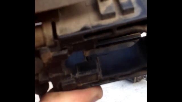 Устранение дребезга левой передней двери на автомобиле Ниссан Примера Р12 смотреть онлайн
