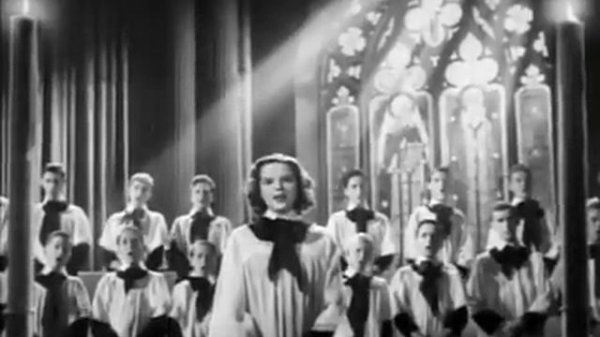 Judy Garland - Silent Night (1937)