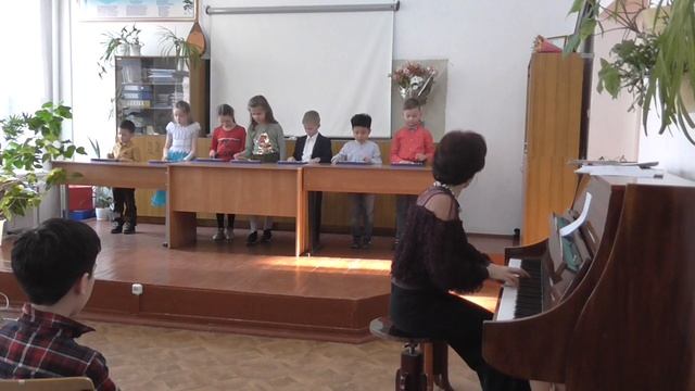 Ансамбль 1 класс - "Птичка" смотреть онлайн