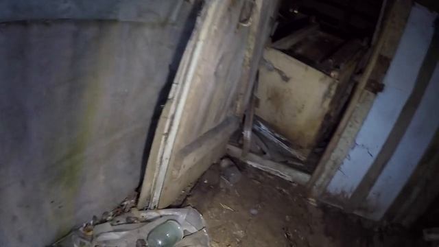 СТАЛК ПО ЗАБРОШЕННЫМ САРАЯМ STALK THROUGH THE ABANDONED SHEDS смотреть онлайн