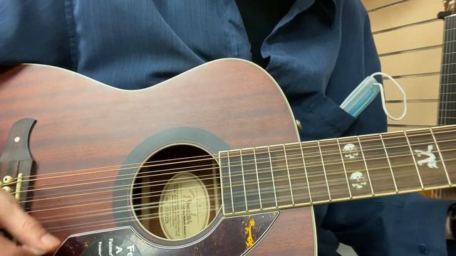 Fender Tim Armstrong Hellcat 12 смотреть онлайн