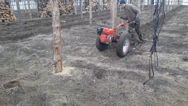 Как не нужно Пахать Мотоблоком - тяжелая вспашка 2019 смотреть онлайн