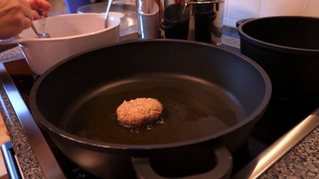 Как НАКОРМИТЬ семью ВКУСНО и НЕДОРОГО (выпуск 1) смотреть онлайн