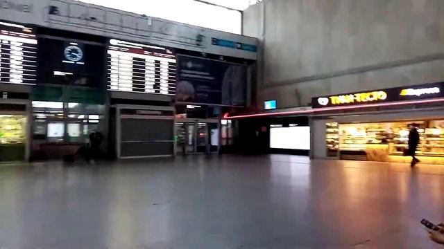 Московский вокзал (ст. Санкт-Петербург главный) + тепловоз ТЭМ18В-022 смотреть онлайн