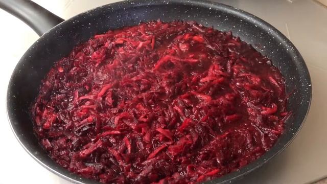 Hot beetroot with sour cream. Горячий свекольник со сметаной. смотреть онлайн