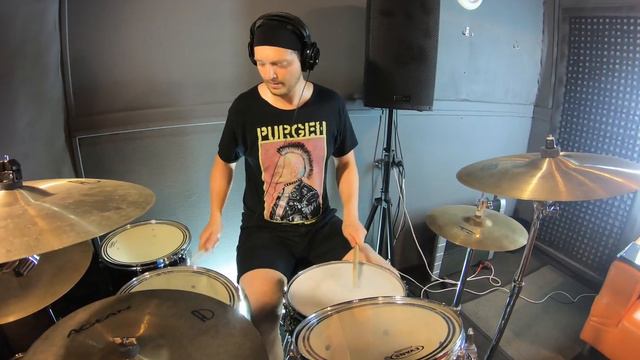 Muse - Starlight (Drum Cover by Alexander Kaverin) смотреть онлайн