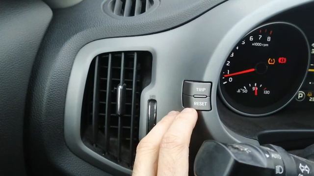 Kia Sportage 3 (Киа Спортейдж 2010-2016). Как изменить Фаренгейт на Цельсий на приборной панели