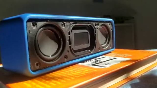Anker SoundCore 2 extreme Bass Test (trap woofer bass test) (80 - 90% vol) смотреть онлайн