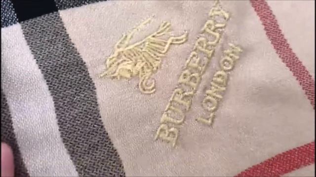 Burberry scarf real vs fake. How to spot counterfeit Burberry London shawls, bandeaus and scarfs смотреть онлайн